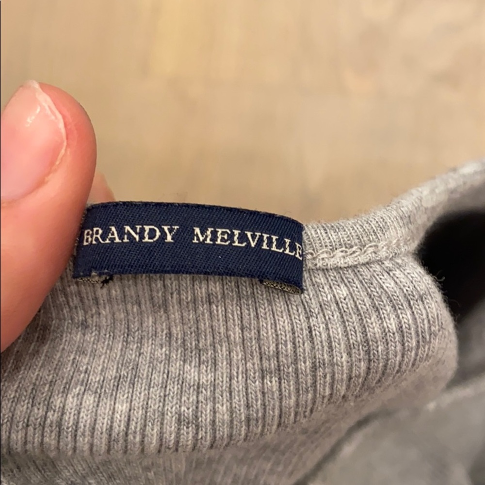 BRANDY MELVILLE long sleeve grey shirt. - Picture 2 of 3